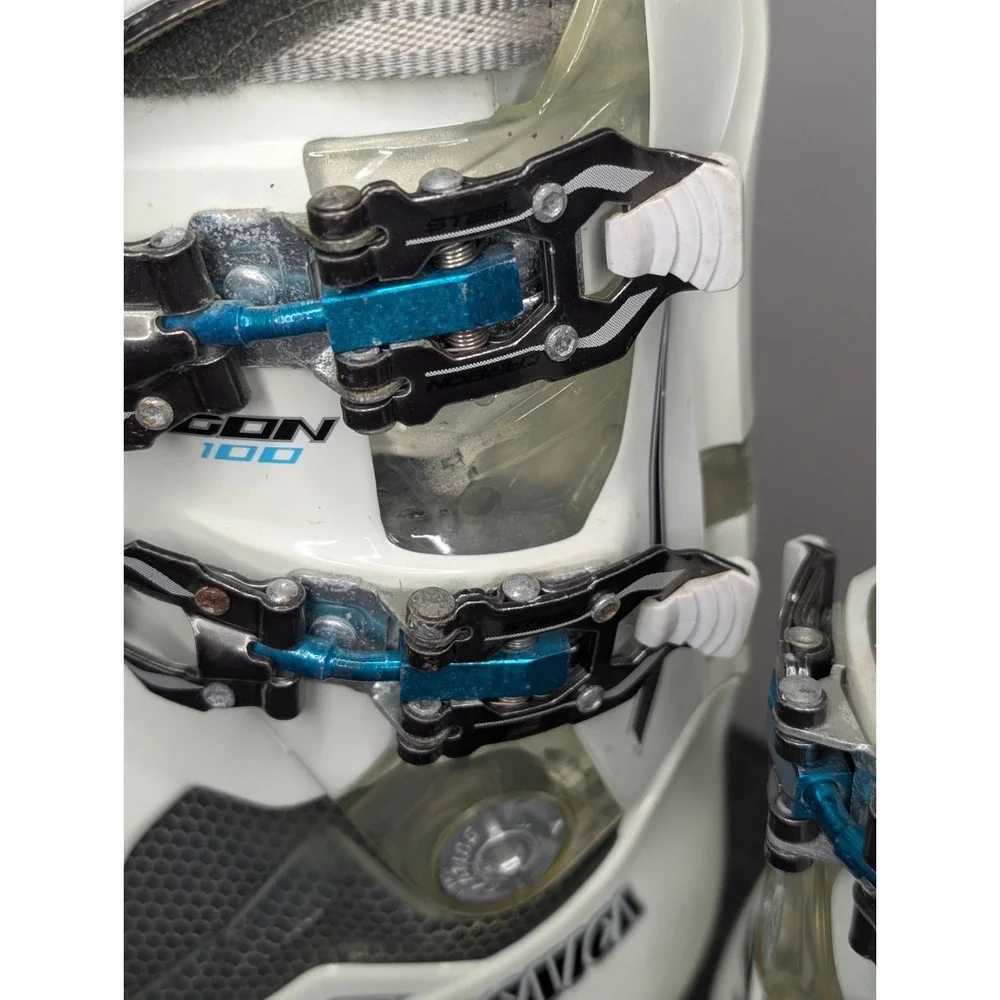 Tecnica Dragon 100 Ski Boots Women's 6.5 (23.5 275mm) White Teal Anti Vibration‎